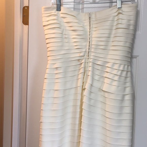 Tadashi Off White/ pale Cream Wedding Gown - Picture 3 of 8